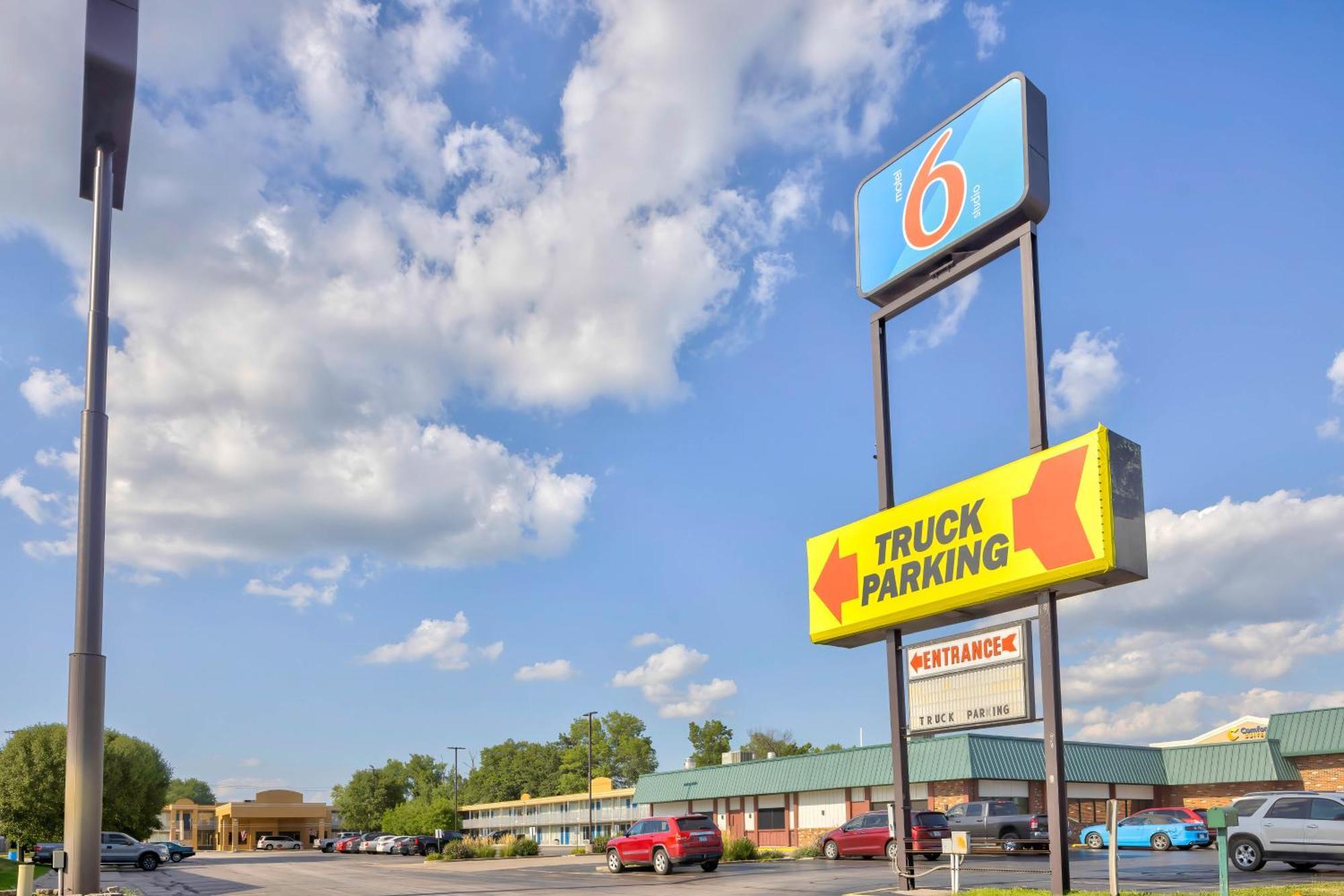 Motel 6 Effingham, Il ภายนอก รูปภาพ